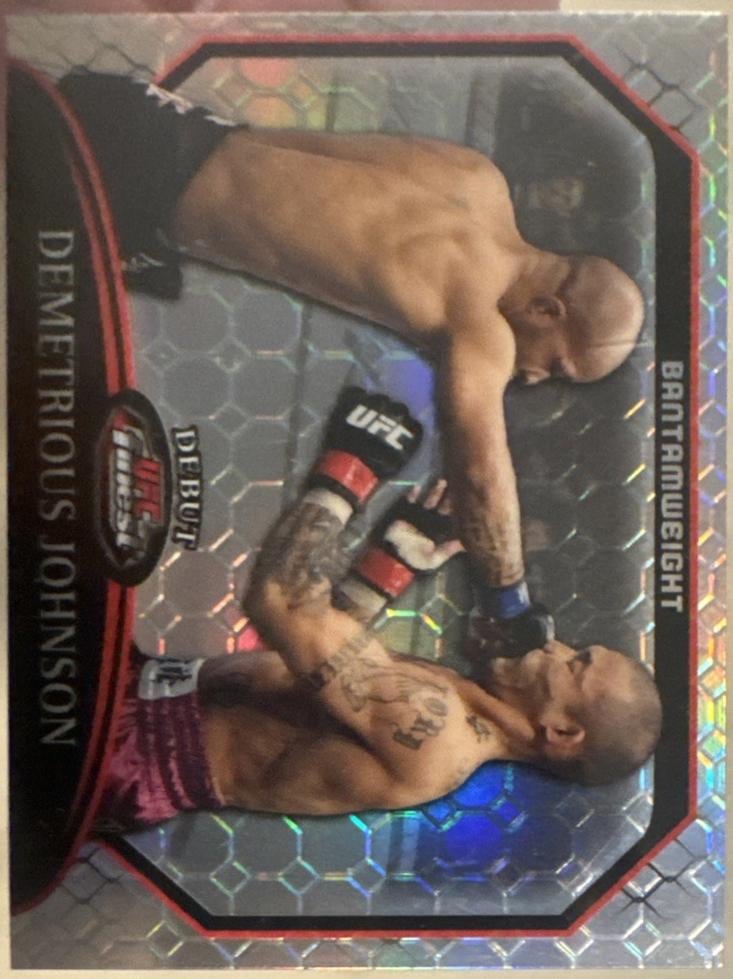 2011 Finest UFC #33 Octafractor /8 — Demetrious Johnson — front